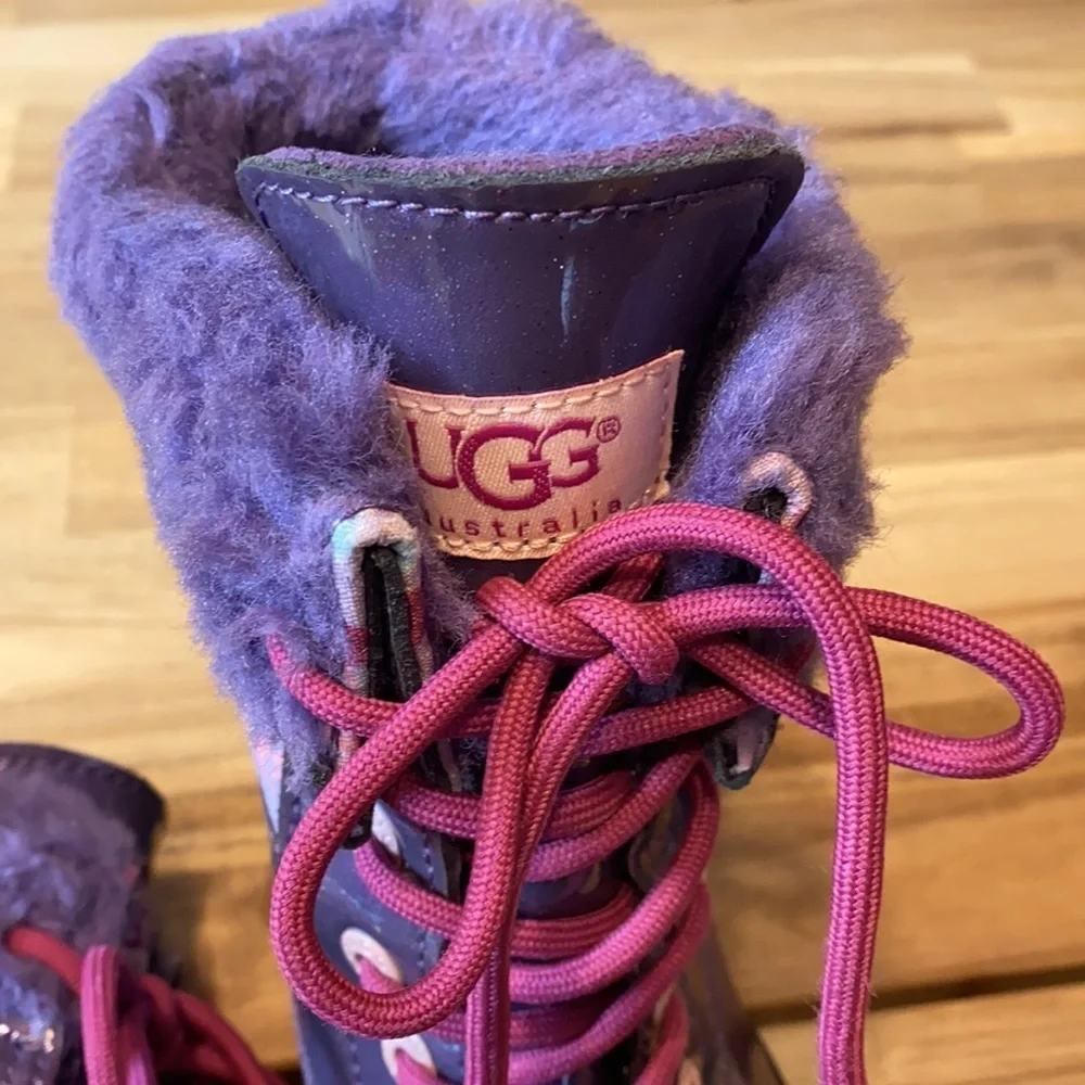 UGG Butte II purple boot